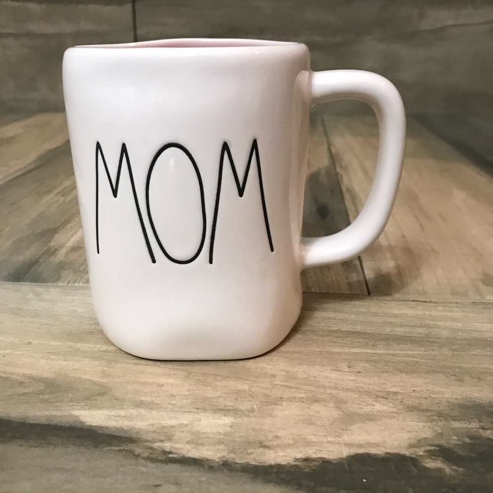 Rae Dunn MOM Mug